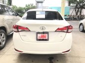 Cần bán Toyota Vios 2018, màu trắng, số sàn