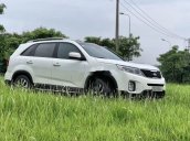 Cần bán Kia Sorento sản xuất 2015, màu trắng còn mới