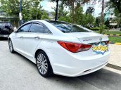 Cần bán gấp Hyundai Sonata đời 2013, giá 565tr