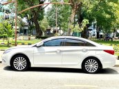 Cần bán gấp Hyundai Sonata đời 2013, giá 565tr