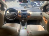 Cần bán gấp Toyota Innova G 2011, màu bạc chính chủ, giá 305tr