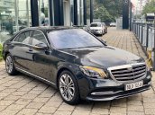 Bán Mercedes S450L năm sản xuất 2017, màu đen như mới