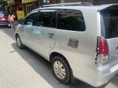 Cần bán gấp Toyota Innova G 2011, màu bạc chính chủ, giá 305tr