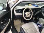 Xe Kia Rondo 2.0AT sản xuất 2014, màu trắng số tự động giá cạnh tranh