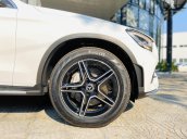 Bán Mercedes GLC 300 AMG - SUV thể thao và mạnh mẽ, trả trước 720 triệu nhận xe