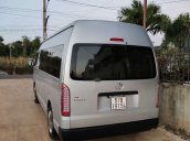 Cần bán Toyota Hiace 2015, màu bạc, nhập khẩu