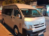 Cần bán Toyota Hiace 2015, màu bạc, nhập khẩu