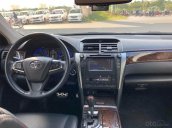 Bán xe Toyota Camry 2.5Q sản xuất năm 2016, màu nâu, giá tốt