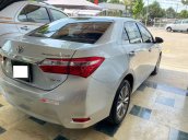 Cần bán xe Toyota Corolla Altis năm sản xuất 2016, màu bạc, 650 triệu