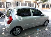 Cần bán Hyundai Grand i10 đời 2012, màu bạc, nhập khẩu xe gia đình