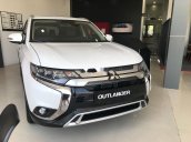 Bán Mitsubishi Outlander đời 2020, màu trắng, 825tr