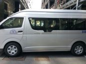 Bán Toyota Hiace 2015, màu bạc như mới