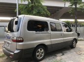 Bán Hyundai Starex năm sản xuất 2004, màu bạc, nhập khẩu nguyên chiếc, giá tốt