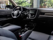 Giảm giá tối đa - Khi mua Mitsubishi Outlander 2.4 CVT Premium đời 2020, màu đen