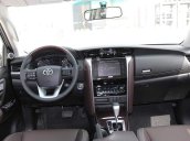 Toyota Fortuner 2.7TRD AT máy xăng- Bản Thể thao Sportino- Giảm 50% thuế trước bạ- Click ngay để nhận ưu đãi hấp dẫn