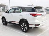 Bán ô tô Toyota Fortuner 2.7 TRD sản xuất 2019, màu trắng, giá cạnh tranh