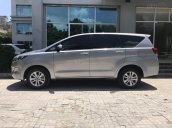 Xe chính chủ bán Toyota Innova E màu bạc, nội thất nâu, xe sản xuất 2017, đăng ký cuối 2017, tên công ty xuất hóa đơn