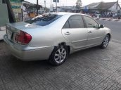 Cần bán lại xe Toyota Camry năm 2005 còn mới, giá tốt