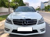 Bán xe Mercedes C300 AMG 2012, màu trắng còn mới giá cạnh tranh