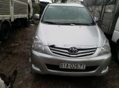 Bán xe Toyota Innova đời 2011 xe gia đình giá cạnh tranh