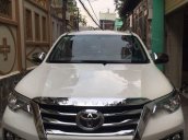 Bán Toyota Fortuner sản xuất 2017, màu trắng xe gia đình