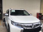 Ưu đãi giảm giá, tặng phụ kiện khi mua chiếc Mitsubishi Pajero Sport MT đời 2019, màu trắng