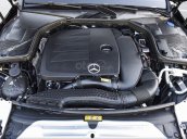 Mercedes C300 đủ màu giao ngay, nhận ngay quà tặng 200tr và nhiều trương trình khuyến mãi hấp dẫn