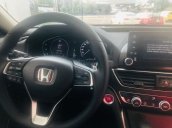 Cần bán Honda Accord 1.5 AT đời 2020, màu trắng, nhập khẩu