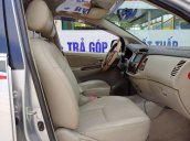 Cần bán xe Toyota Innova 2.0V sản xuất năm 2014, màu bạc  