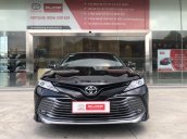 Bán Toyota Camry 2.5Q sản xuất năm 2019, màu đen, xe nhập