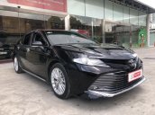 Bán Toyota Camry 2.5Q sản xuất năm 2019, màu đen, xe nhập