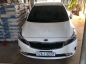 Cần bán xe Kia Cerato 2018, màu trắng số sàn, giá tốt