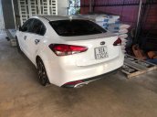 Cần bán xe Kia Cerato 2018, màu trắng số sàn, giá tốt