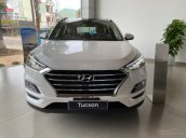 Cần bán Hyundai Tucson đời 2020, màu trắng, giá 878tr