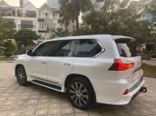 K3T Auto cần bán gấp chiếc Lexus LX 570, đời 2018, màu trắng, nhập khẩu nguyên chiếc