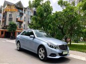 Mercedes E200 xanh 2013