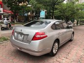 Cần bán xe Nissan Teana năm sản xuất 2010, màu bạc