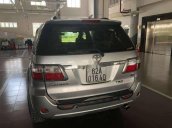 Bán Toyota Fortuner đời 2011, màu bạc chính chủ