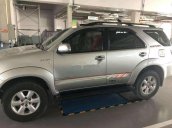 Bán Toyota Fortuner đời 2011, màu bạc chính chủ