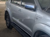 Cần bán gấp Toyota Fortuner đời 2009, màu bạc