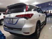 Bán Toyota Fortuner sản xuất năm 2017, màu trắng  