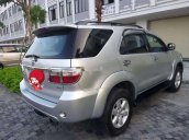 Cần bán Toyota Fortuner sản xuất năm 2009, màu bạc, nhập khẩu