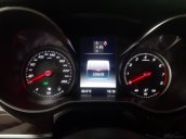 Cần bán Mercedes V250 năm 2017