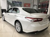 Bán xe Toyota Camry 2.5 Q sản xuất 2020, màu trắng, nhập khẩu Thái