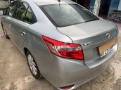 Cần bán gấp Toyota Vios sản xuất 2014, màu bạc, giá tốt