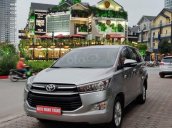 Bán Toyota Innova 2.0E đời 2017, màu bạc, chính chủ  