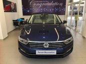 Bán xe Volkswagen Passat 2020, màu xanh lam, nhập khẩu