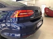 Bán xe Volkswagen Passat 2020, màu xanh lam, nhập khẩu