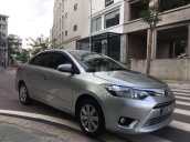 Cần bán lại xe Toyota Vios đời 2014, màu bạc