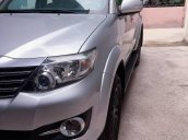 Bán Toyota Fortuner 2.7V AT 4X2 sản xuất 2016, màu bạc, số tự động 